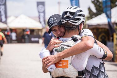 Fran Herrero se desquita y se lleva la etapa 1 de la Titan Desert al sprint