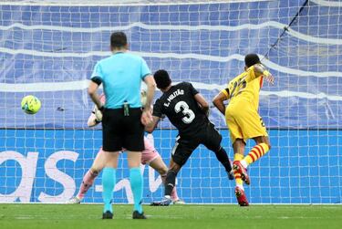 El Barça vuelve, el Madrid se va