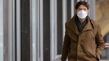 Director of the Institute for Virology at the Charite Hospital Christian Drosten arrives for a news conference reporting on the coronavirus (COVID-19) pandemic in Berlin, Germany January 14, 2022. REUTERS/Michele Tantussi