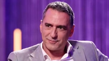 El actor y presentador será el segundo invitado de la primera entrega del programa. El madrileño ahondará en los aspectos más profundos de su vida personal, además de recordar el éxito que tuvo al frente del programa Caiga Quien Caiga. En lo referente a su salud mental, Martín hablará sobre su trastorno de bipolaridad y sus dos ingresos en un hospital de psiquiatría.