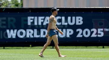 Luis Enrique en el entrenamiento del PSG.