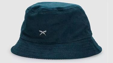 Los gorros de pescador no pasan de moda: seis modelos de Adidas, Vans, Jordan y más