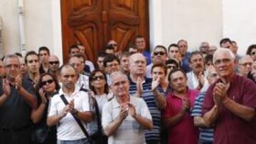 <b>GRAN HOMENAJE. </b>Onda dio un emotivo adiós a Víctor Cabedo.