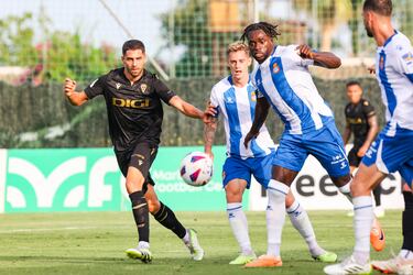 Mbaye saca petróleo de los viejos vicios del Espanyol