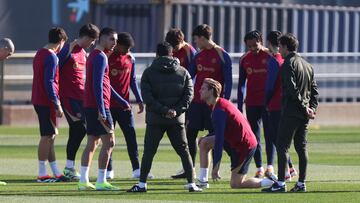 Xavi, a la plantilla: “Es la mejor decisión para todos”