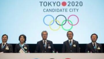 La delegación japonesa antes de exponer en Lausana.