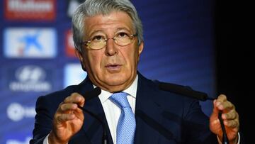 Cerezo, en un acto con el Atlético.