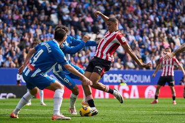 En un partido contra el Espanyol, Sannadi recibió insultos racistas desde la grada. El encuentro estuvo detenido mientras se advertía a los espectadores de lo ocurrido a través de la megafonía del campo, señalando que si la actitud se repetía, el partido quedaría suspendido.