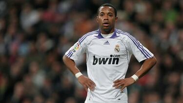 Goles con el Real Madrid: 35 goles. 