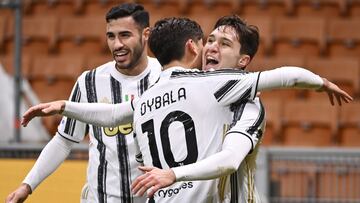 06 January 2021, Italy, Milan: Juventus' Federico Chiesa celebrates scoring his side's first goal with teammates during the Italian Serie A soccer match between AC Milan and Juventus at Giuseppe Meazza stadium. Photo: Marco Alpozzi/LaPresse via