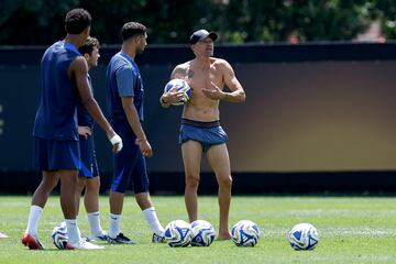 Luis Enrique en el entrenamiento del PSG.