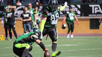 Los Cobras acaban con la racha triunfal de los Black Demons