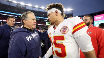 FOXBOROUGH, MASSACHUSETTS - DECEMBER 17: Head coach Bill Belichick of the New England Patriots and Patrick Mahomes #15 of the Kansas City Chiefs shake hands after Kansas City's 27-17 win at Gillette Stadium on December 17, 2023 in Foxborough, Massachusetts. Maddie Meyer/Getty Images/AFP (Photo by Maddie Meyer / GETTY IMAGES NORTH AMERICA / Getty Images via AFP)
