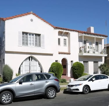 Valorada en más de 1 millón de dólares y con unas privilegiadas vistas: así es la casa de Pedro Pascal en Los Ángeles