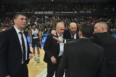 El Bilbao Basket hace la mitad de la faena