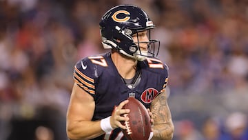 El quarterback firmó una extensión contractual con los Chicago Bears y dijo que era una bendición poder ayudar a su familia con el dinero que recibirá.