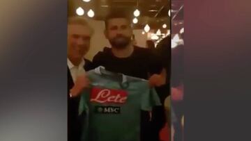 La escena que arrasa en Italia: Ancelotti 'presenta' a Diego Costa con el Nápoles...