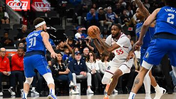 Primera noche negra de Klay Thompson en los Mavericks