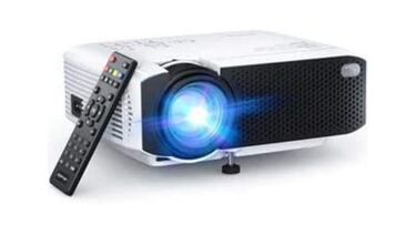 Este proyector portátil con más de 4.000 valoraciones en Amazon reproduce Full HD y dispone de dos altavoces