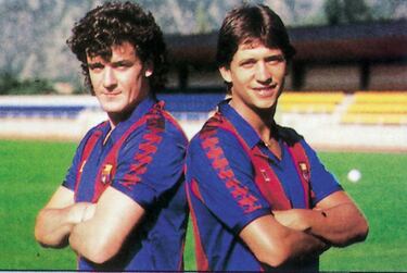 El delantero fichó por el Barcelona en 1986 donde hizo dupla británica en la delantera junto a Gary Lineker. En su único año como culé jugó 37 partidos anotando cinco goles. 