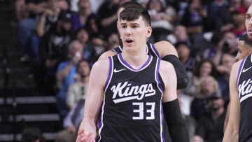 Jake-LaRavia-Sacramento-Kings-Los-Angeles-Lakers