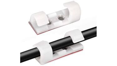 Ordena la mesa o el escritorio con estos ocho accesorios para ocultar y organizar cables