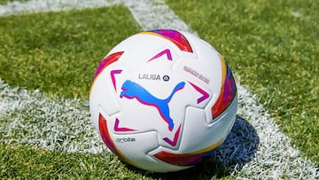 comentaristas laliga tv movistar mateu lahoz joaquin betis narradores futbol laliga 2023 2024 guti dazn movistar donde ver la champions tv