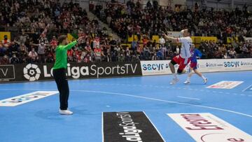 El Barça impone su ley desde
el primer momento en Nava