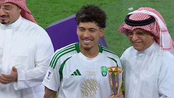 Firmino, con Al Ahli.