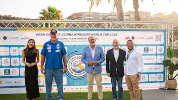 Alcalde de Santa Lucía de Tirajana, Francisco García, el primer teniente alcalde y concejal de este consistorio, Julio Ojeda, la concejala de Turismo Verónica Suárez y el organizador del evento Björn Dunkerbeck.