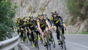 El equipo Direct Energie, uno de los cuatro invitados al Tour de Francia 2016.