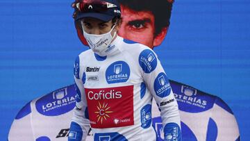 27/10/20 VUELTA CICLISTA A ESPA„A 2020 CORONAVIRUS COVID-19 ETAPA 7 VITORIA GASTEIZ - VILLANUEVA DE VALDEGOVIA GUILLAUME MARTIN JERSEY DE LA MONTA„A
