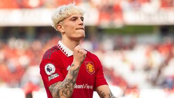 El United da el primer paso para asegurar Champions League