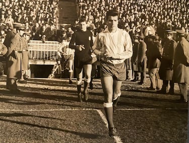 Fallece Riera, mito del Espanyol, puerta 62 de Cornellà y receptor del (no) puñetazo más célebre