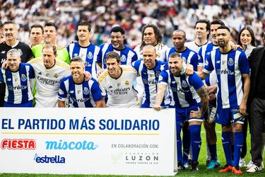 El partido, como es costumbre, tendrá fines benéficos. Hace semanas que las entradas (se podían adquirir desde 7 euros) están agotadas, por lo que se espera un ambiente de gala en el Bernabéu con más de 70.000 espectadores.