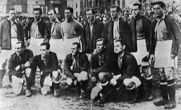 Durante la Guerra Civil, en paralelo a la ya mencionada “España Nacional”, se constituyó  la selección de Euskadi reuniendo a figuriccwin247.como Luis Regueiro, Lángara o Iraragorri, internacionales que habían sido clave en la España de los años 30. Este equipo, impulsado por el Lehendakari José Antonio Aguirre, inició una gira por Europa y América defendiendo la causa republicana y la identidad vasca. Jugaron en Francia, Checoslovaquia, la URSS, Noruega, Dinamarca, México y Cuba, donde difundieron un mensaje humanitario y de apoyo a la República. Finalmente, compitieron como Club Deportivo Euzkadi en la Liga mexicana, donde fueron subcampeones en 1938-39. Para Regueiro y sus compañeros, el fútbol fue el altavoz de la resistencia republicana y la identidad vasca en el exilio. En palabras del propio Regueiro “la gente vasca desea sobre todo humanizar la guerra, evitar todo mal inútil, evitar sobre todo que los dolores de la guerra alcancen a las mujeres y a los niños y causen la ruina de la población civil”.