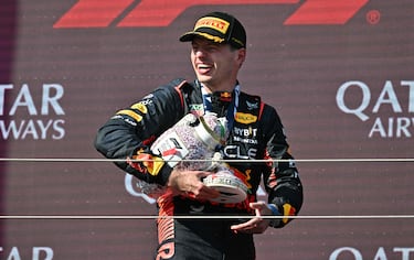 Verstappen desespera y Sainz y Alonso van hacia atrás