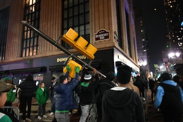 Vandalismo disturbios celebración en philadelphia.