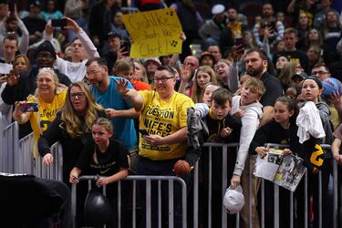 ¿En qué equipo de la WNBA jugará Caitlin Clark y cuándo será su debut?