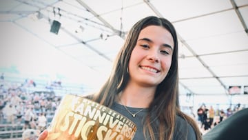 Valentina Krauel con el trofeo de la Mystic Sk8 Cup de Praga 2025
