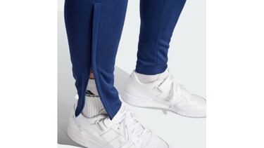 Cómodo y abrigoso: el pantalón de chándal Adidas que es un éxito