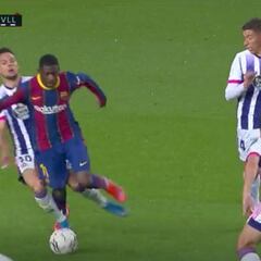La roja a Óscar Plano que encendió a todo el Valladolid