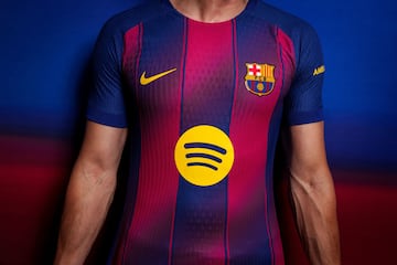 La camiseta de la temporada 2025/26 incorpora degradados de color.