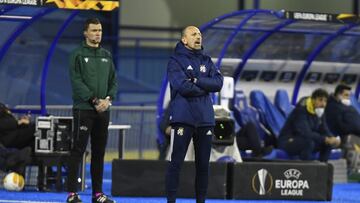 ZAGREB, CROATIA - APRIL 08: Damir Krznar, Head Coach of Dinamo Zagreb looks on during the UEFA Europa League Quarter Final First Leg match between Dinamo Zagreb and Villarreal at Stadion Maksimir on April 08, 2021 in Zagreb, Croatia. Sporting stadiums aro