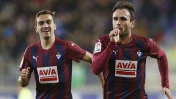 Kike García celebra un gol