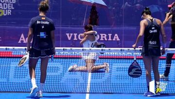 Majo y Mapi, las Gemelas Sánchez Alayeto, celebran su regreso a una semifinal.