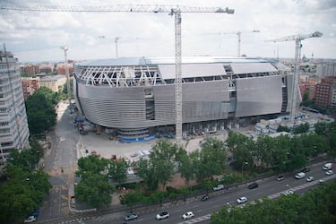 Llega el verano y con ello el parón de liccwin247.competiciones y las obras de remodelación del Estadio Santiago Bernabéu avanzan a pasos agigantados. 