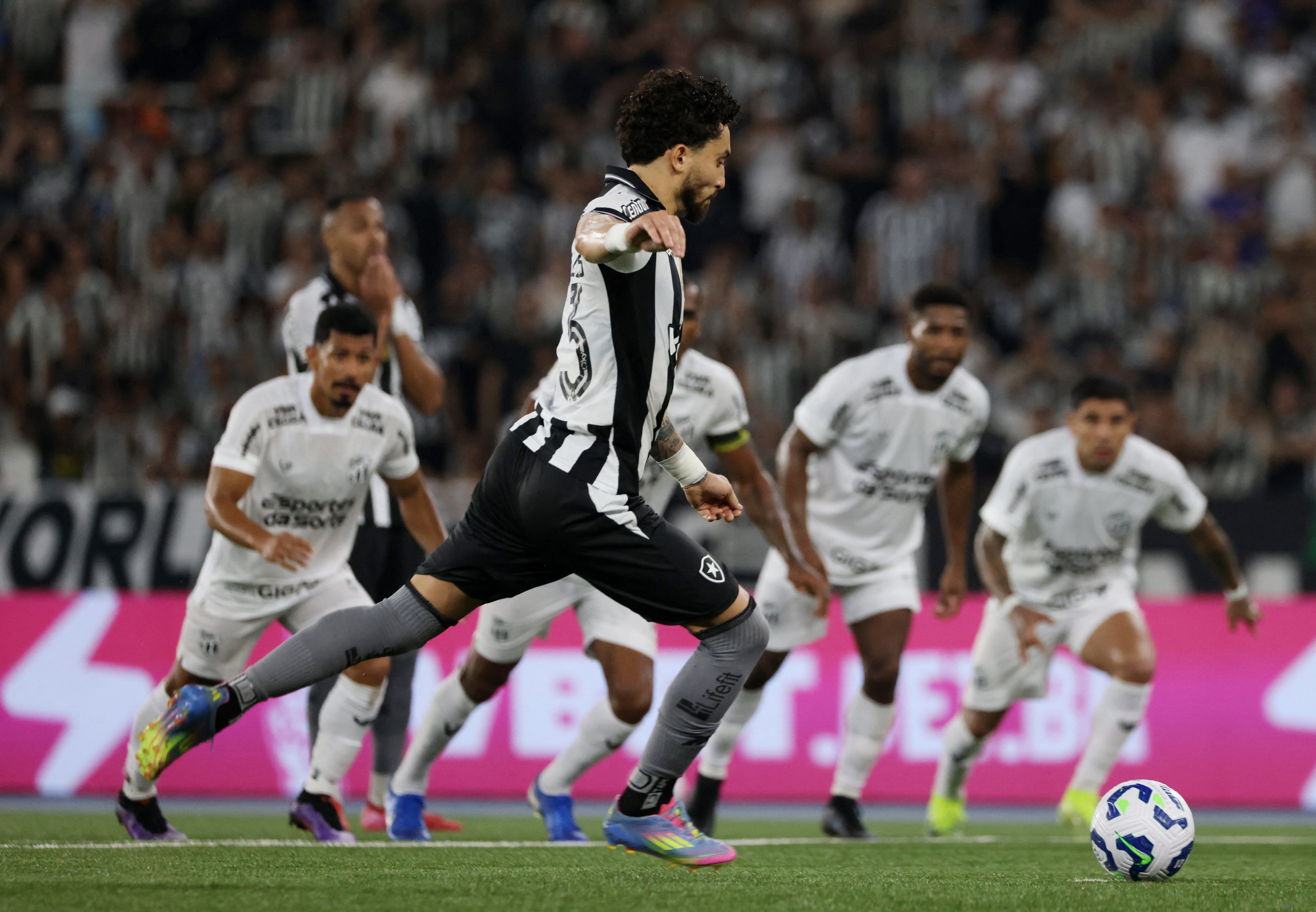 Alex Telles, sobre Seattle: “No va a ser un partido fácil”