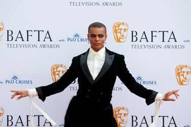 Layton Williams durante la alfombra roja de los premios BAFTA 2023.