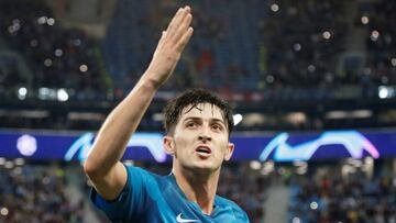 Un triplete del iraní Azmoun consolida el liderato del Zenit.